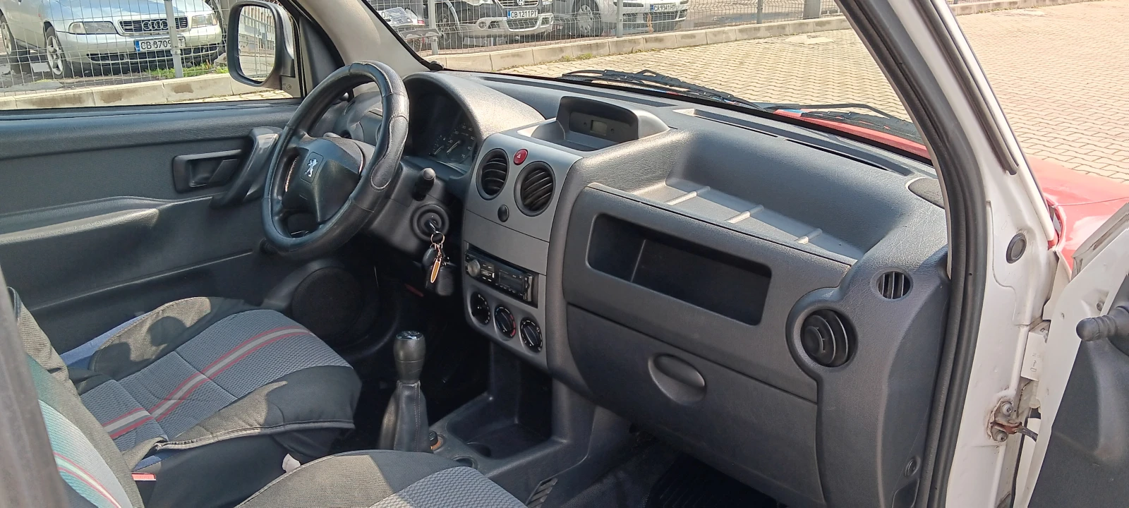 Peugeot Partner, снимка 6 - Автомобили и джипове - 53721803