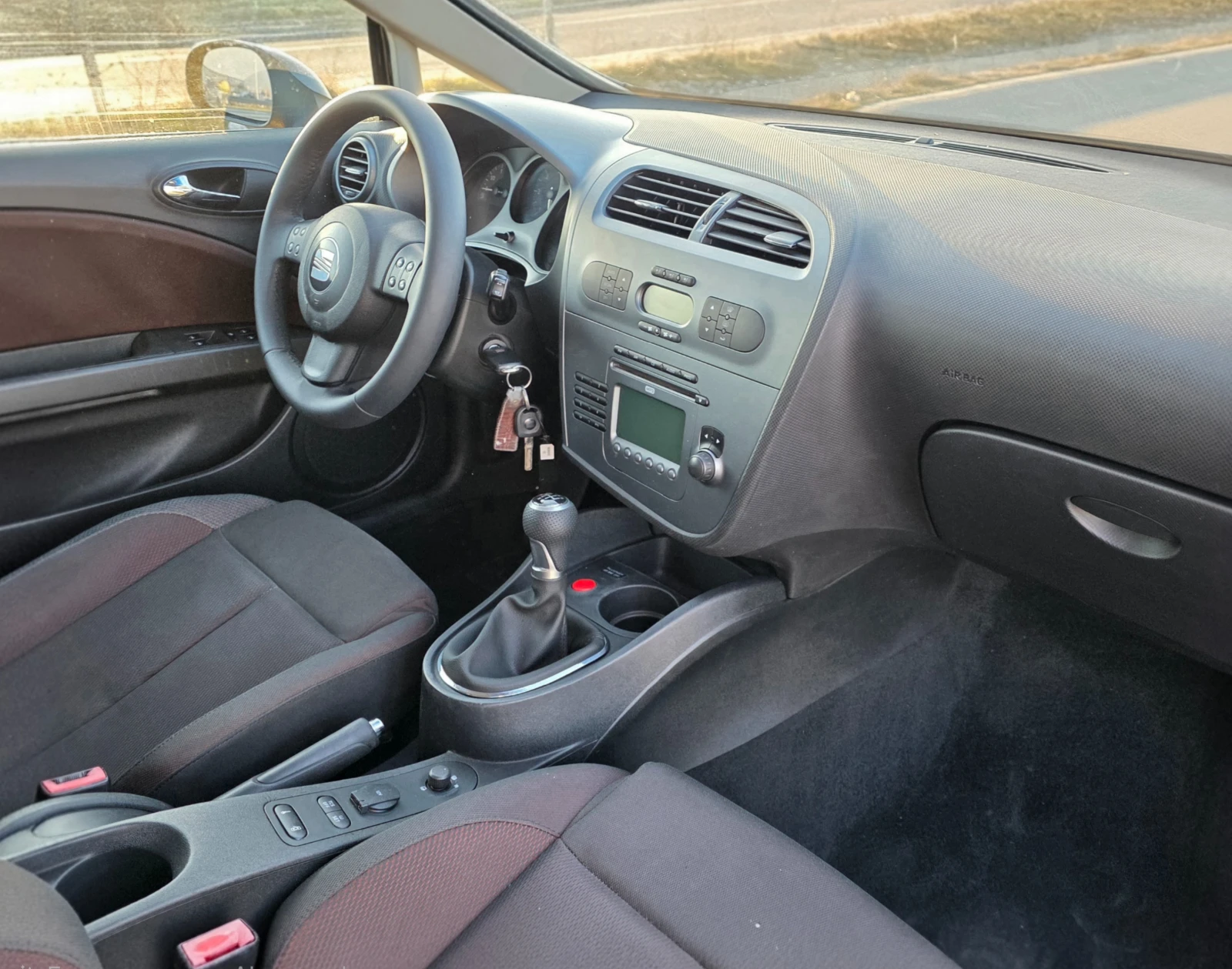 Seat Leon 1.9TDI 105ks , снимка 8 - Автомобили и джипове - 53750846