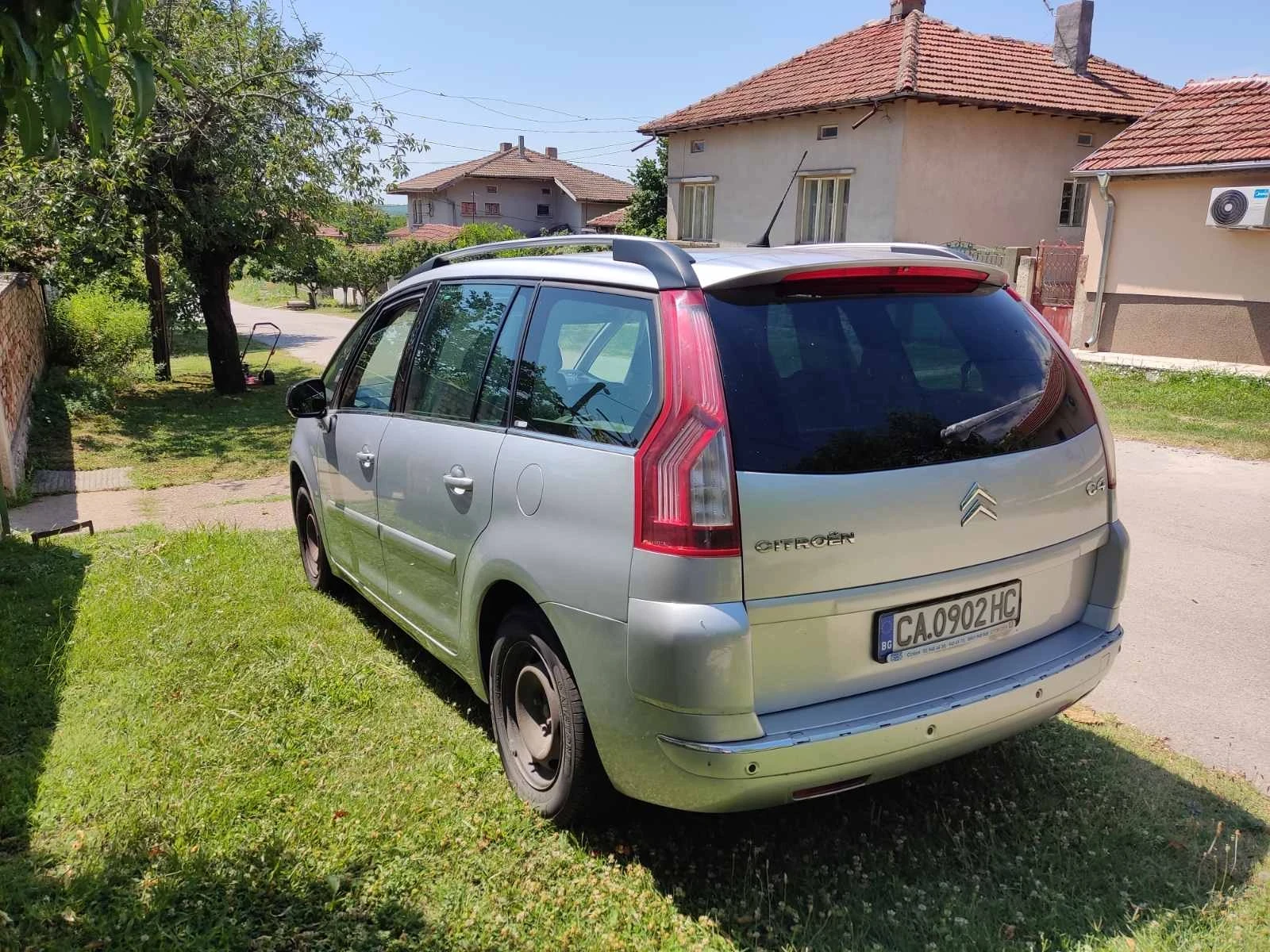 Citroen C4 Picasso, снимка 4 - Автомобили и джипове - 54391308