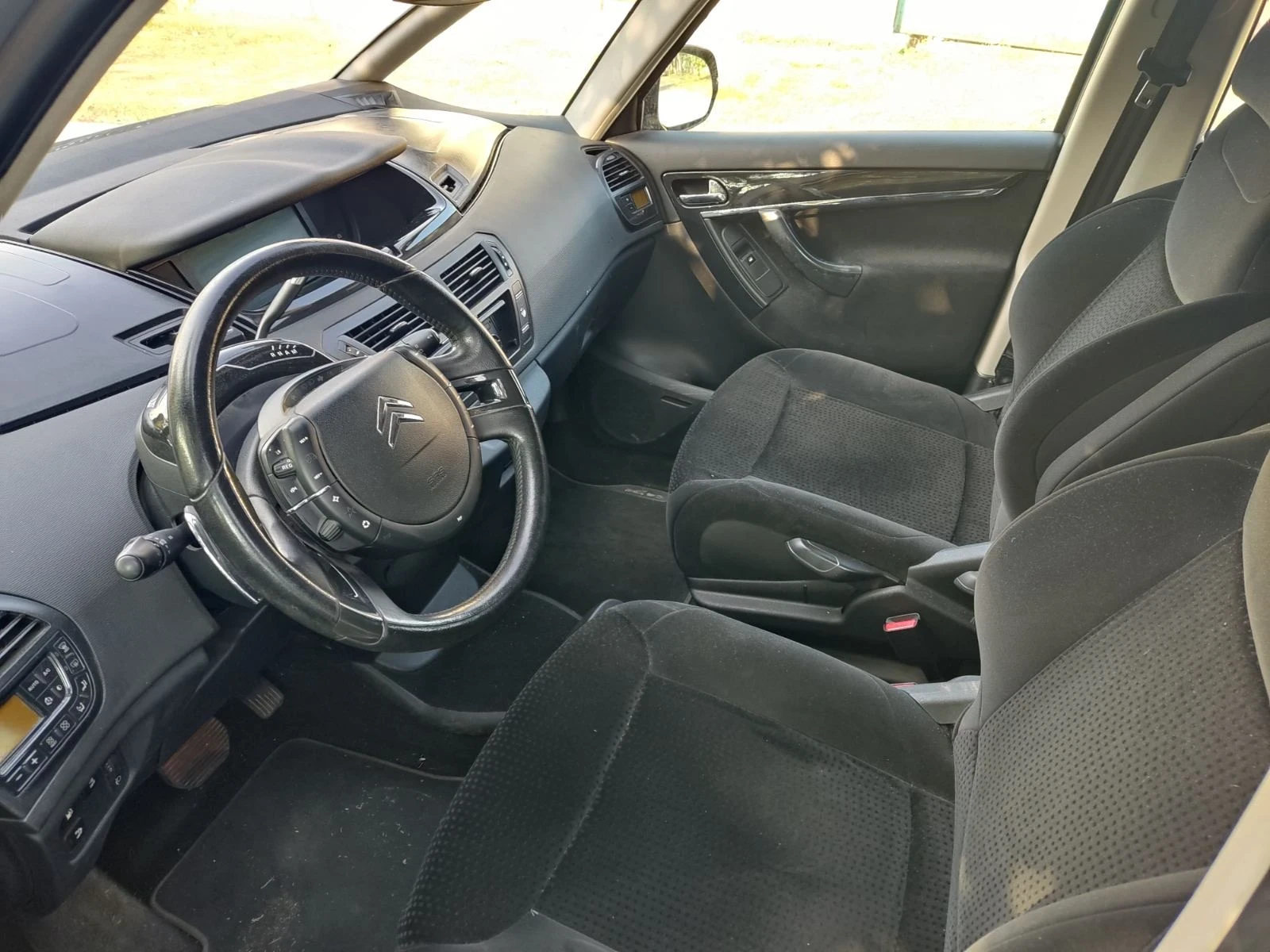 Citroen C4 Picasso, снимка 8 - Автомобили и джипове - 54391308