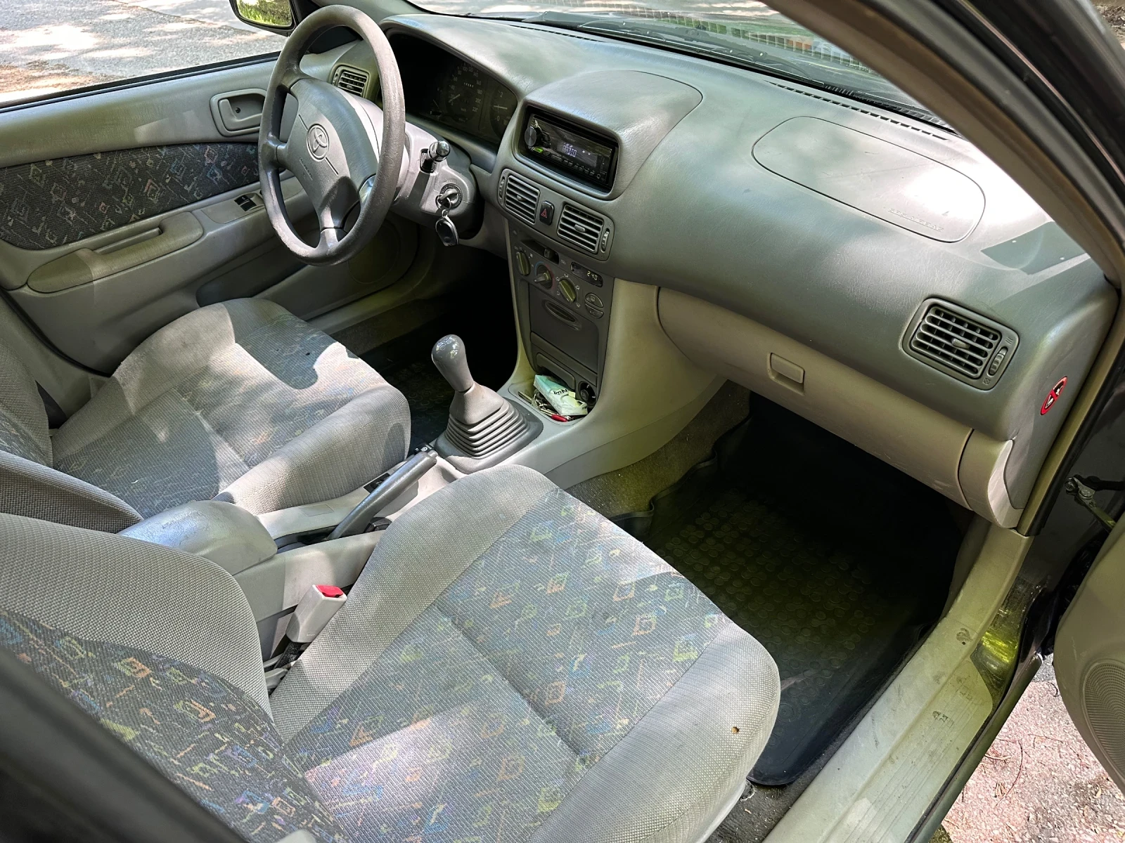 Toyota Corolla 1, 8 4�4 | Mobile.bg � ����������� 12