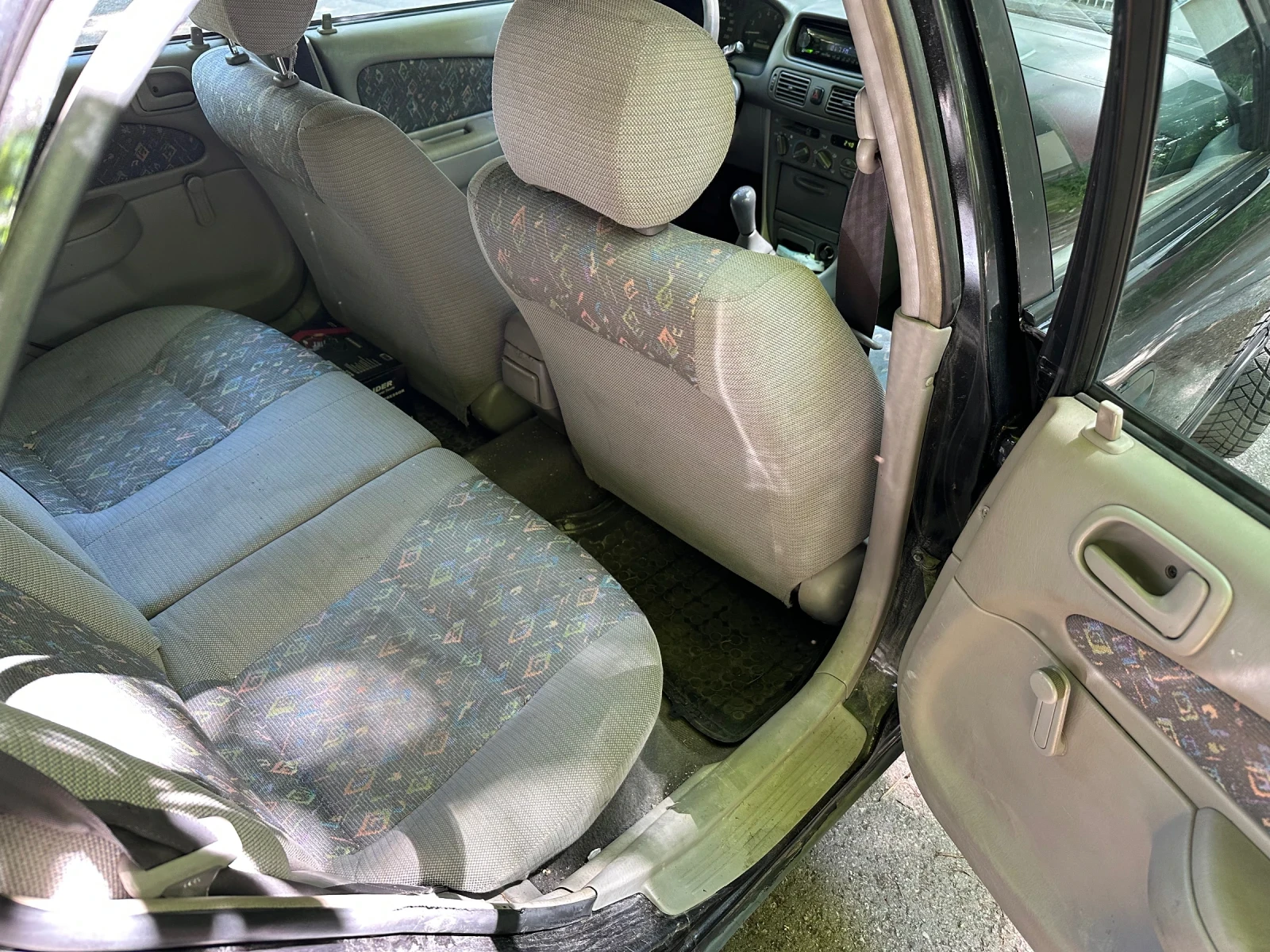 Toyota Corolla 1, 8 4�4 | Mobile.bg � ����������� 11