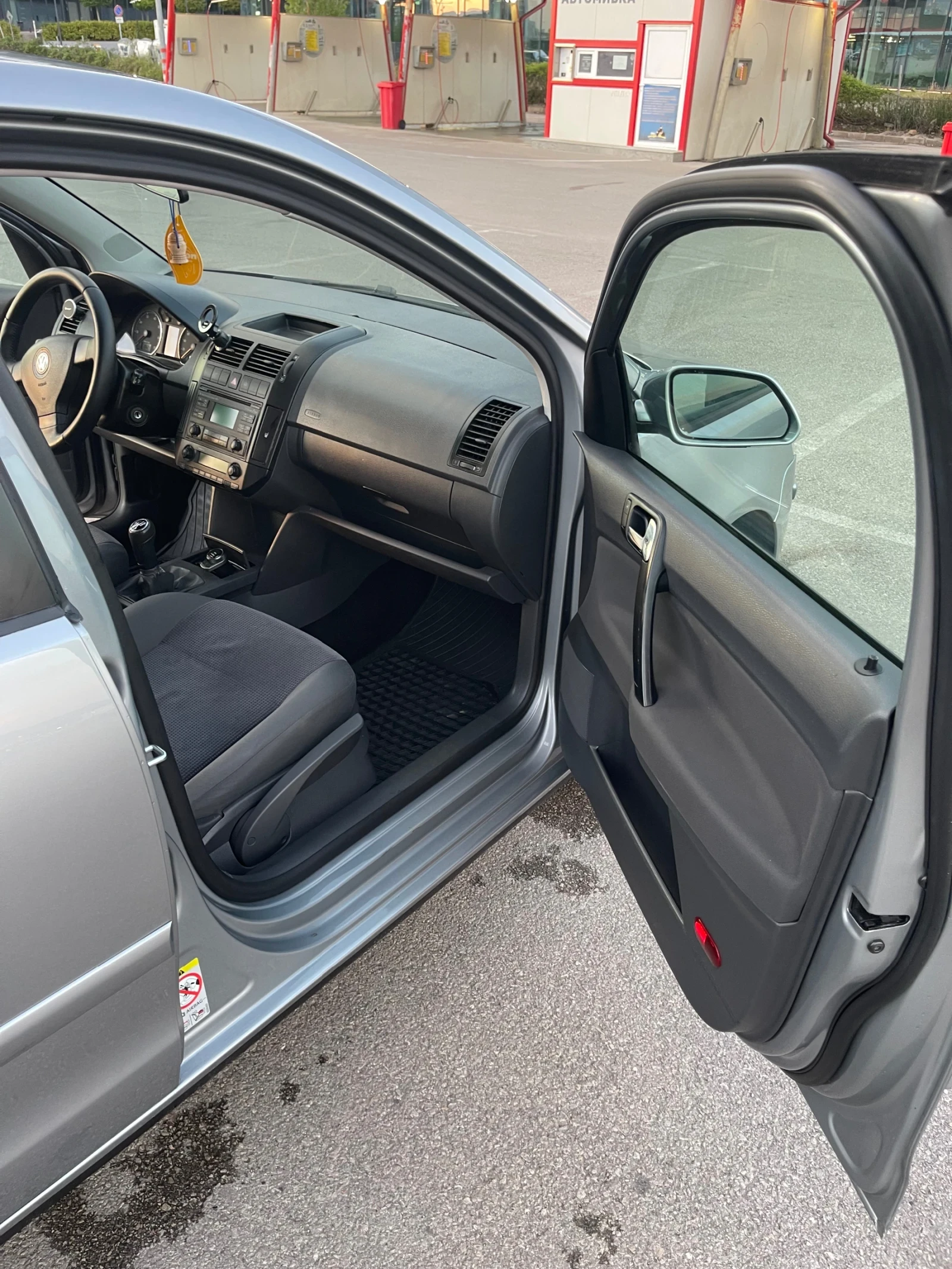 VW Polo, снимка 5 - Автомобили и джипове - 54584379