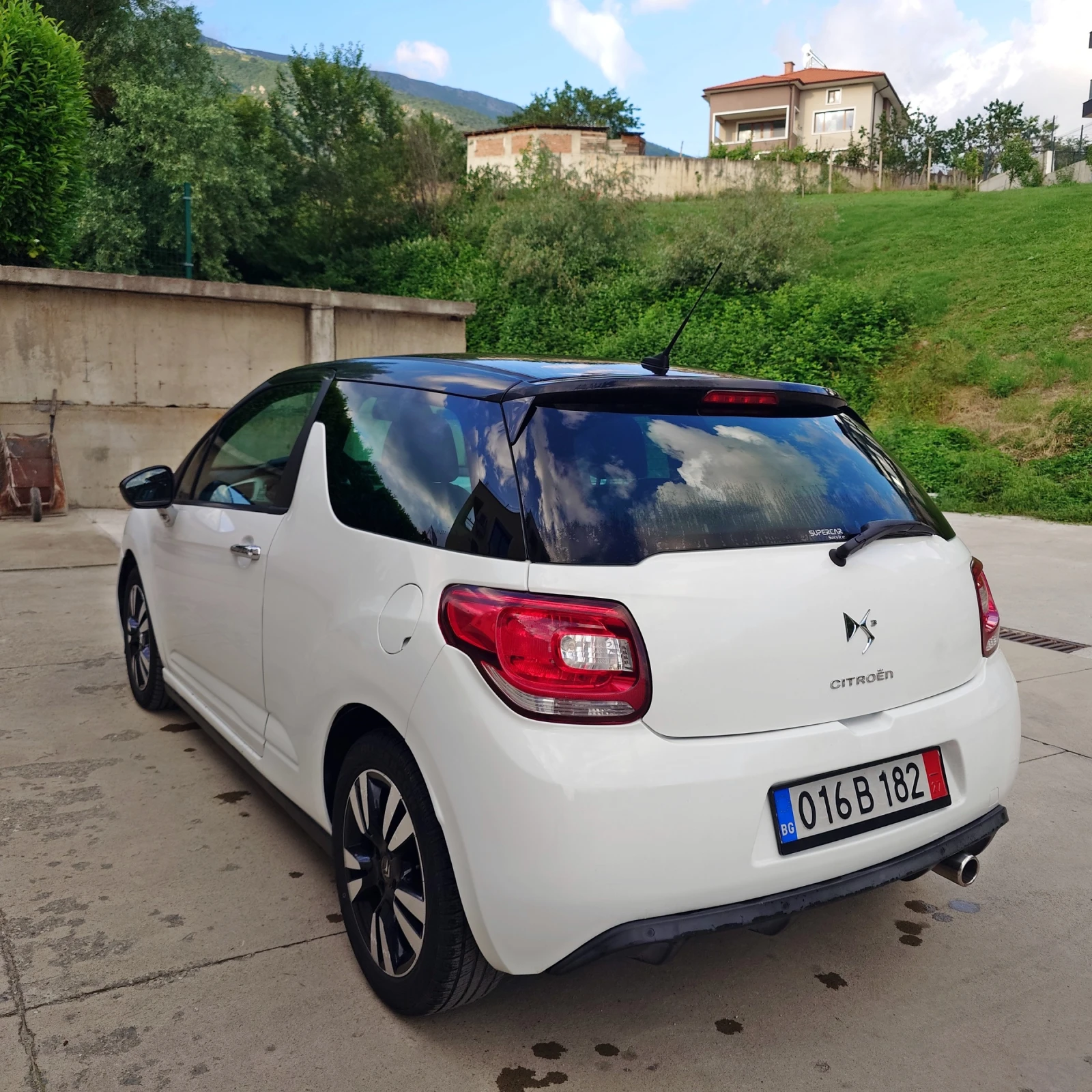 Citroen DS3 1.6HDI 92 Обслужен, снимка 2 - Автомобили и джипове - 54811574