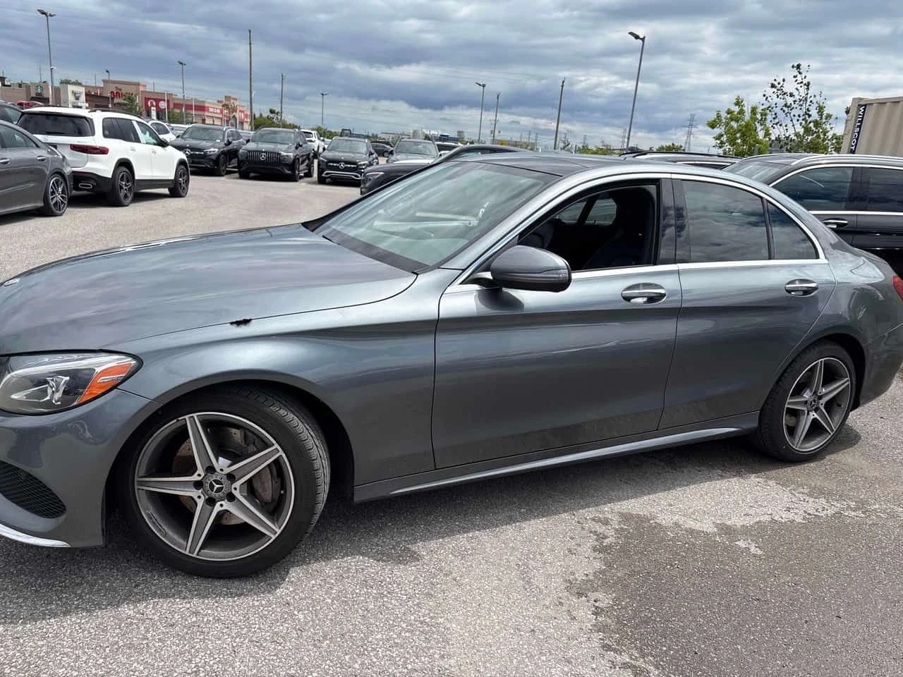 Mercedes-Benz C 300 * ГЛАВНО ПРЕДСТАВИТЕЛСТВО НА MERCEDES-BENZ, снимка 3 - Автомобили и джипове - 54975350
