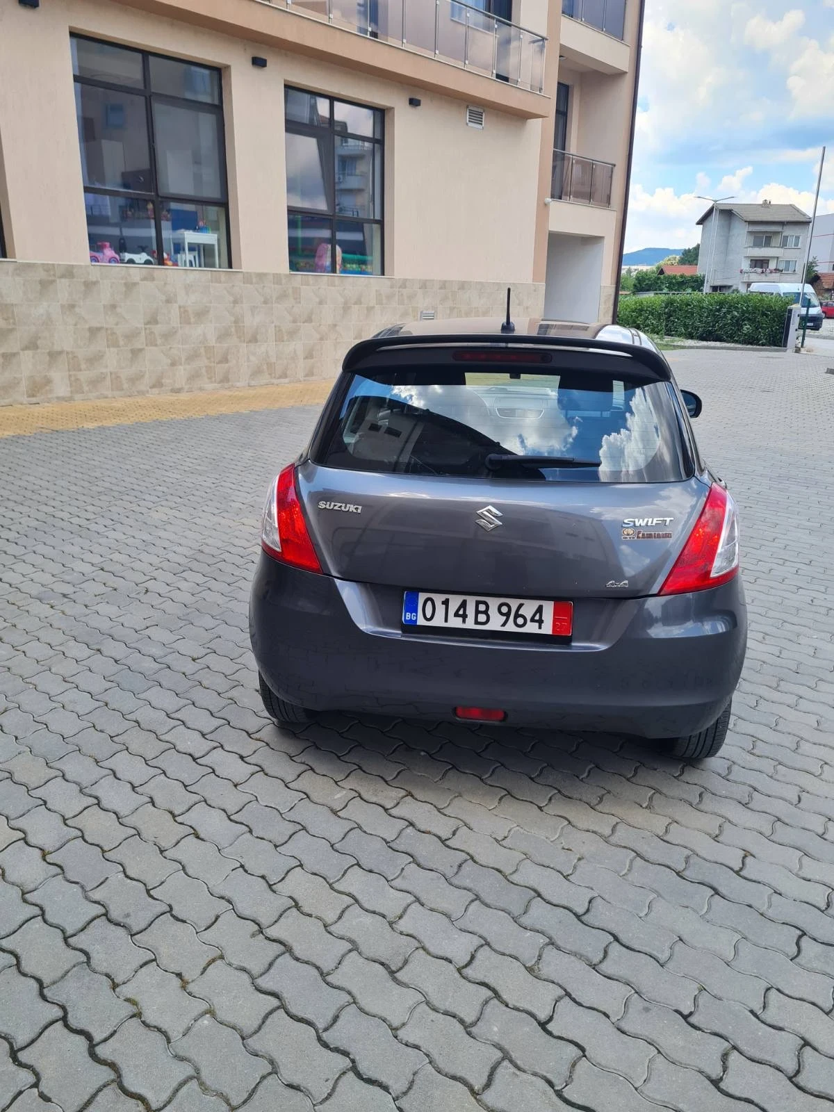 Suzuki Swift 4х4 1.3куб.90к.с., снимка 4 - Автомобили и джипове - 55123061
