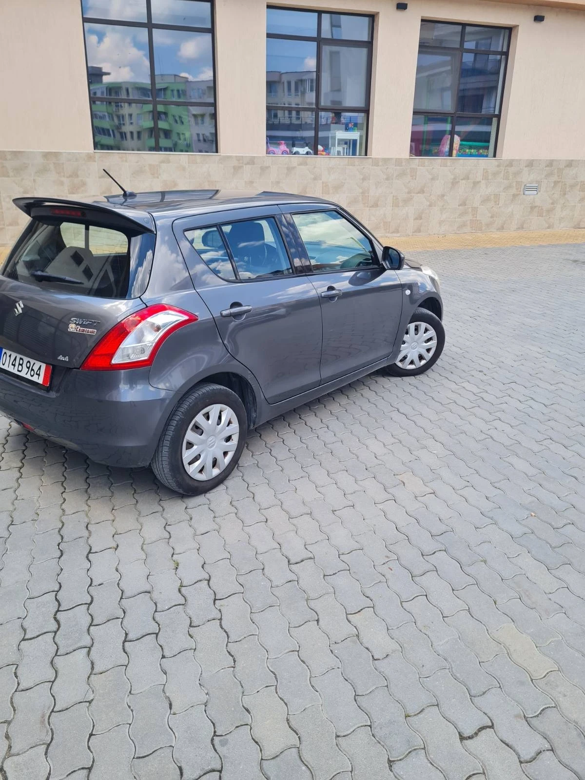 Suzuki Swift 4х4 1.3куб.90к.с., снимка 3 - Автомобили и джипове - 55123061