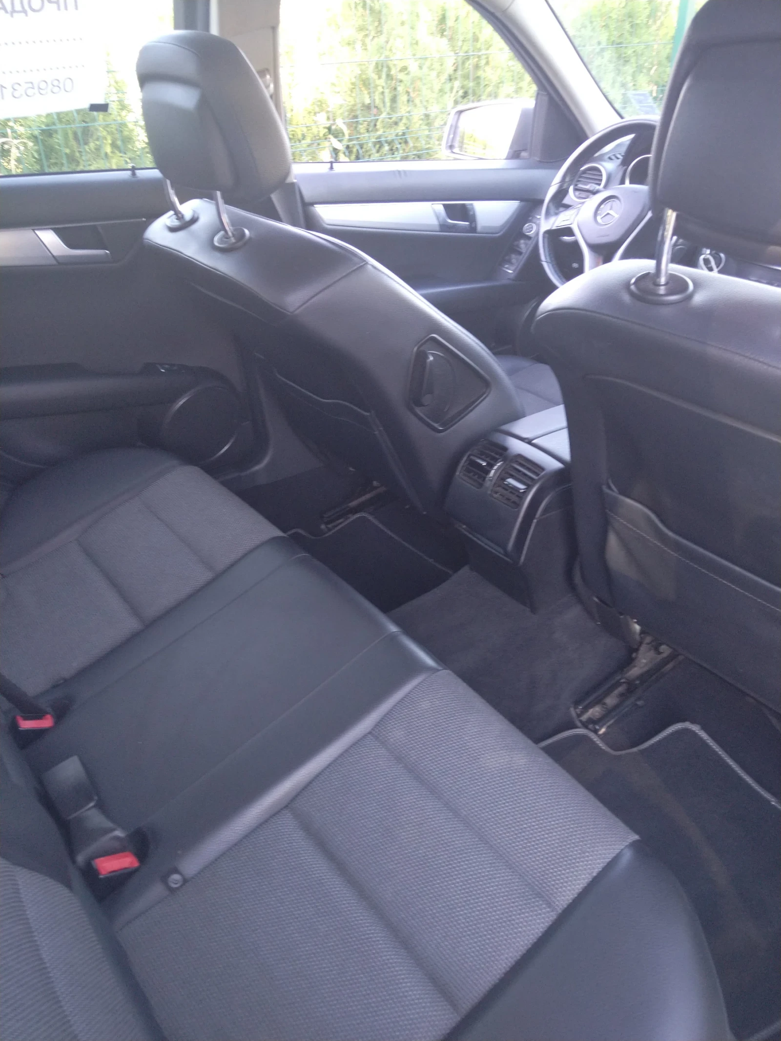 Mercedes-Benz C 180 Фейслифт, снимка 9 - Автомобили и джипове - 55656389