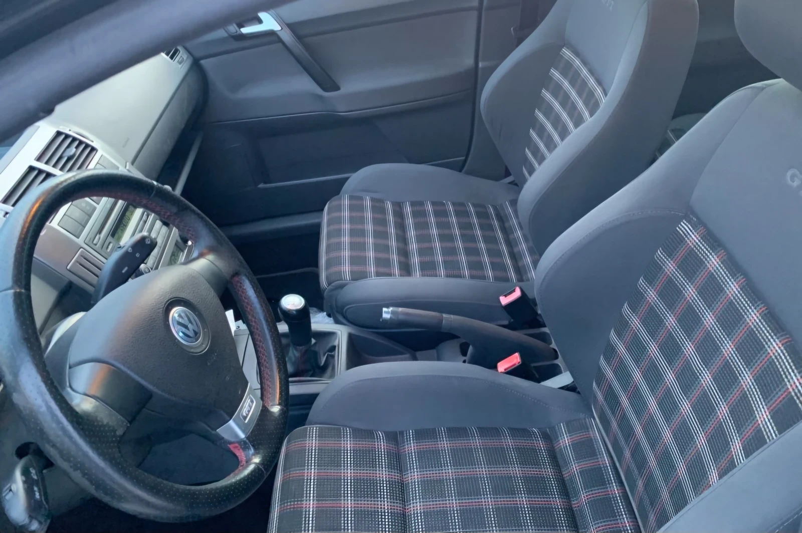 VW Polo Cup Edition GTi 1.8T 180ps Swiss, снимка 4 - Автомобили и джипове - 55355083