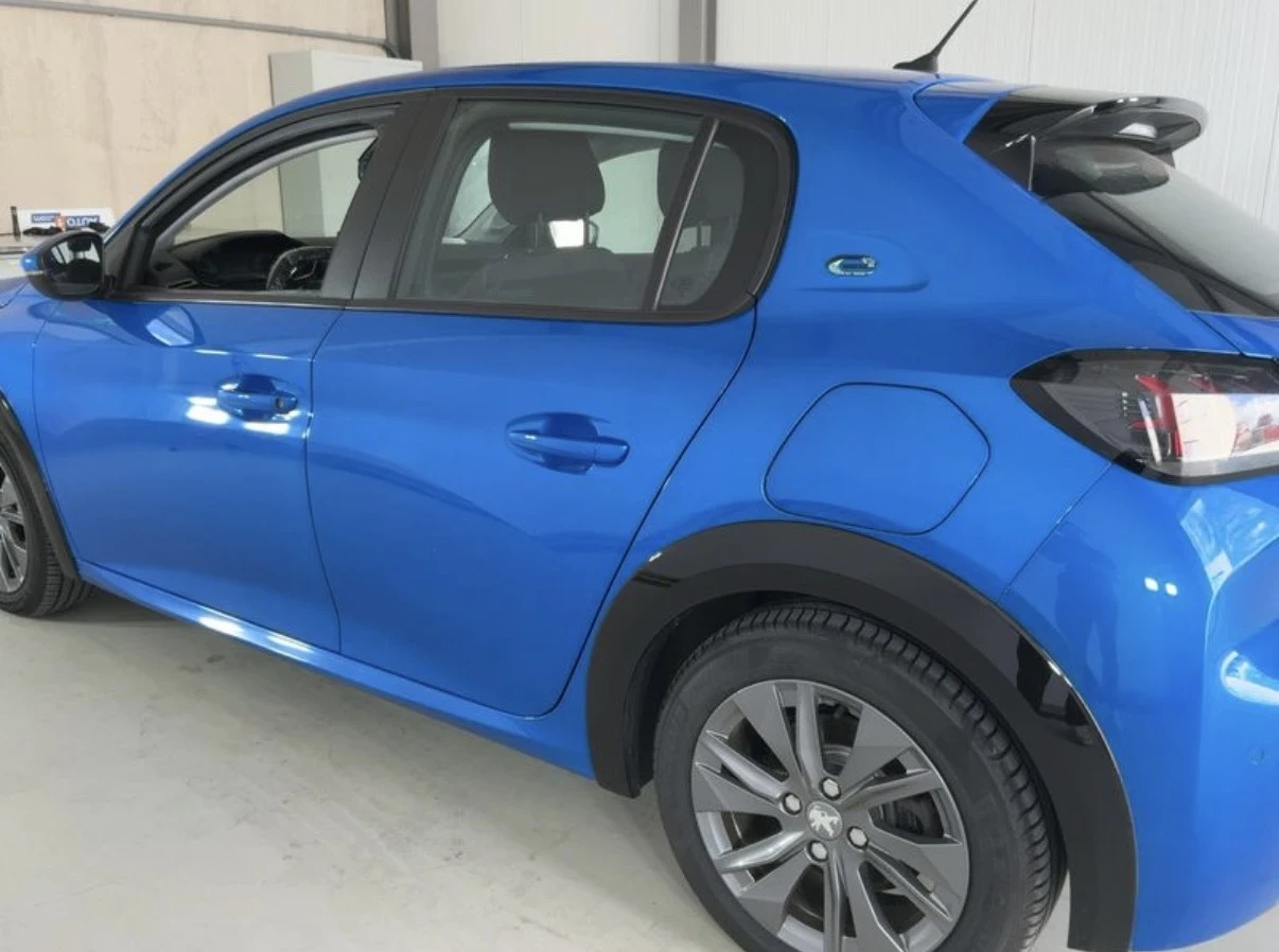 Peugeot 208 Electric drive, снимка 4 - Автомобили и джипове - 55421084