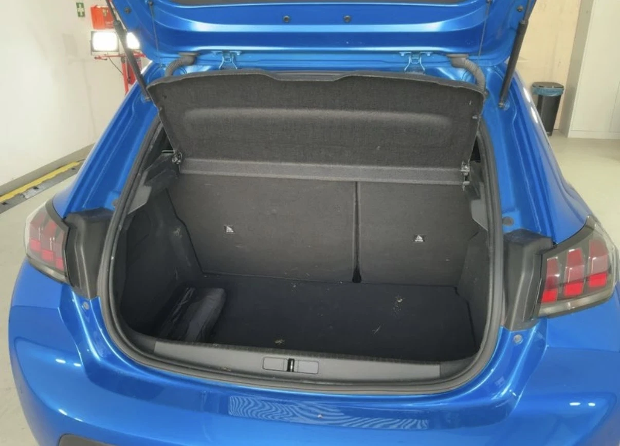 Peugeot 208 Electric drive, снимка 8 - Автомобили и джипове - 55421084
