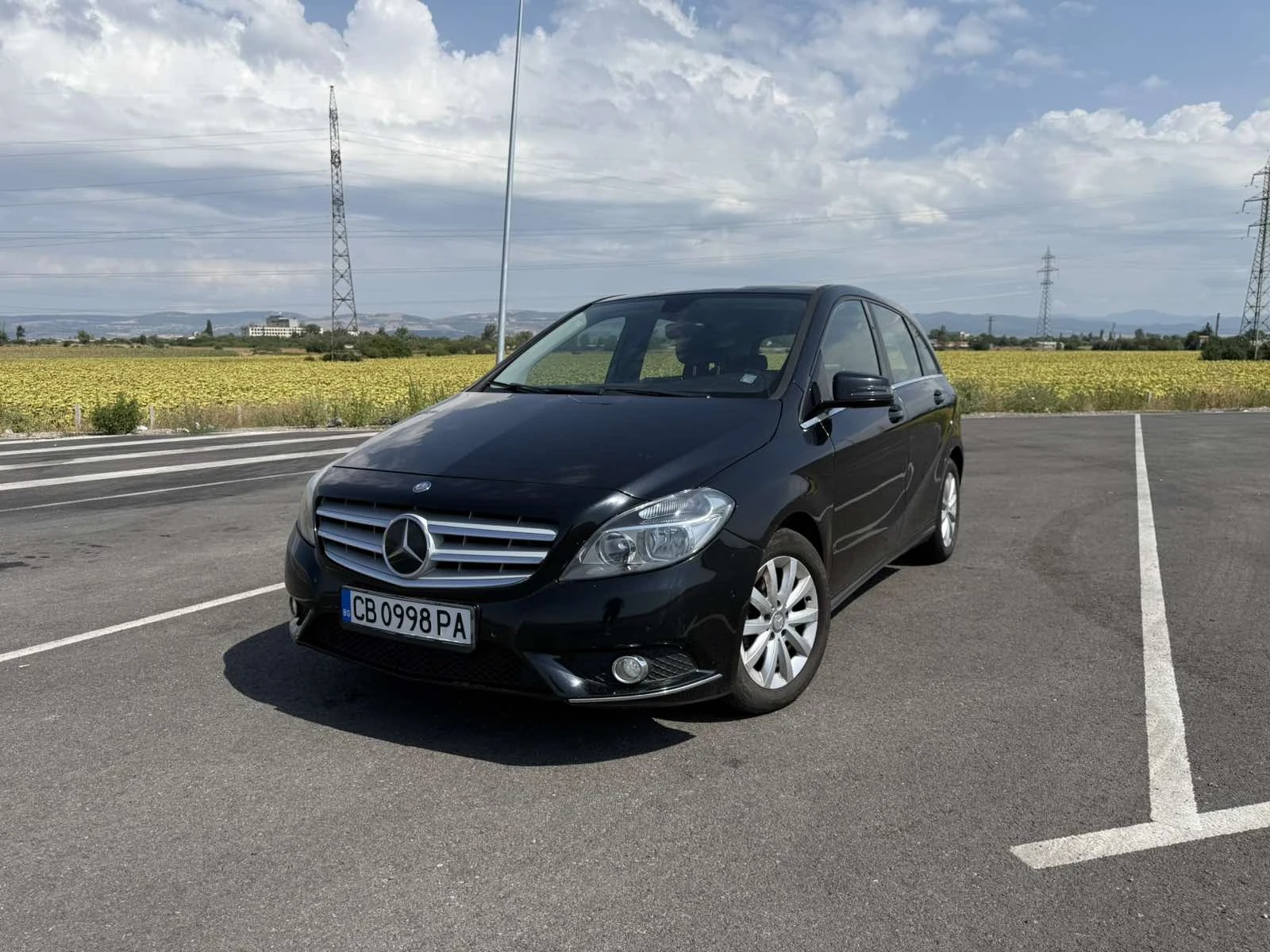 Mercedes-Benz B 180