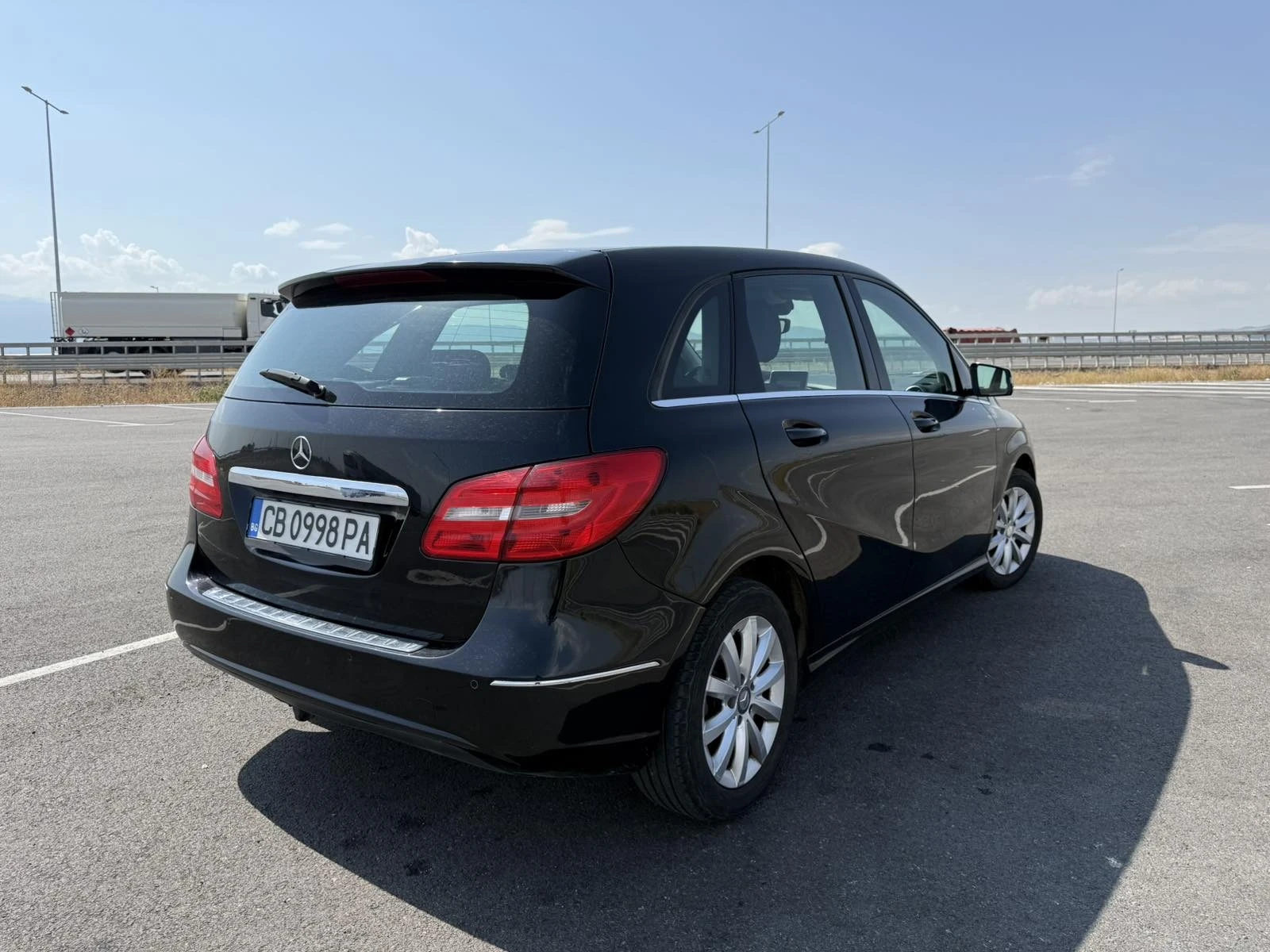 Mercedes-Benz B 180, снимка 4 - Автомобили и джипове - 56049053