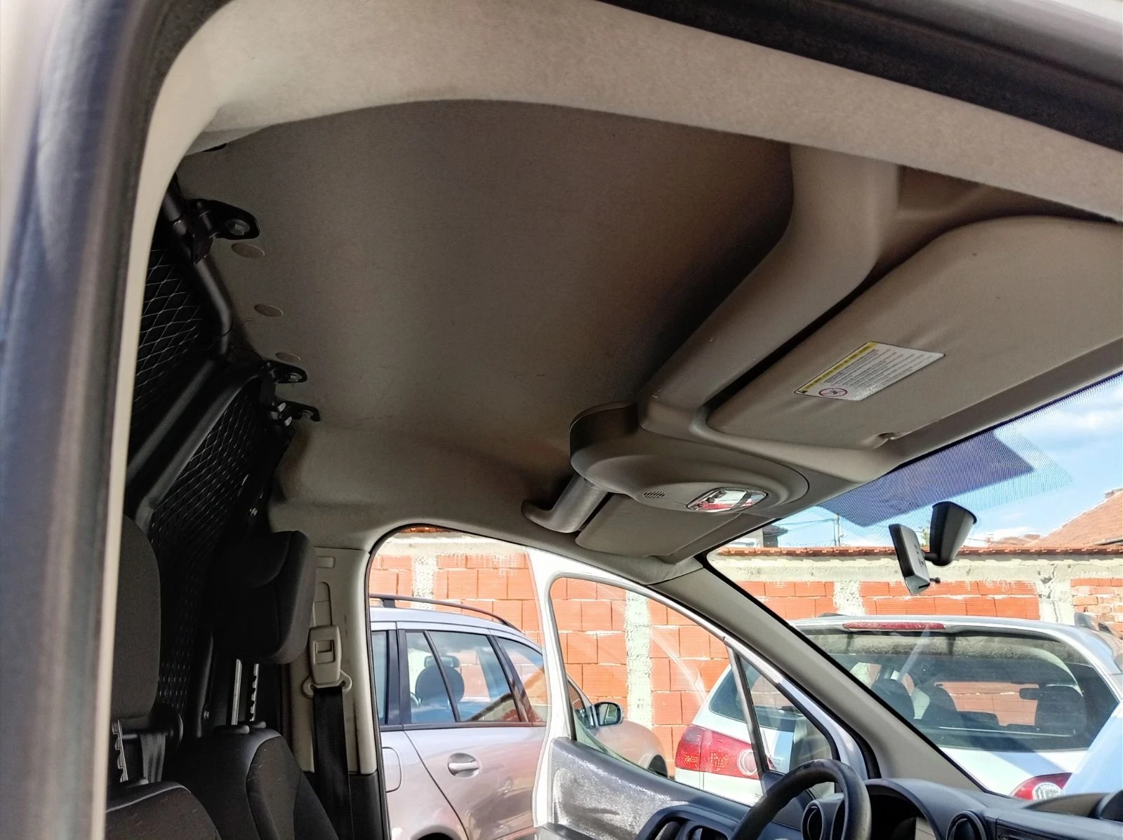 Citroen Berlingo 1.6-E HDI-90кс Клима, снимка 13 - Автомобили и джипове - 56137665