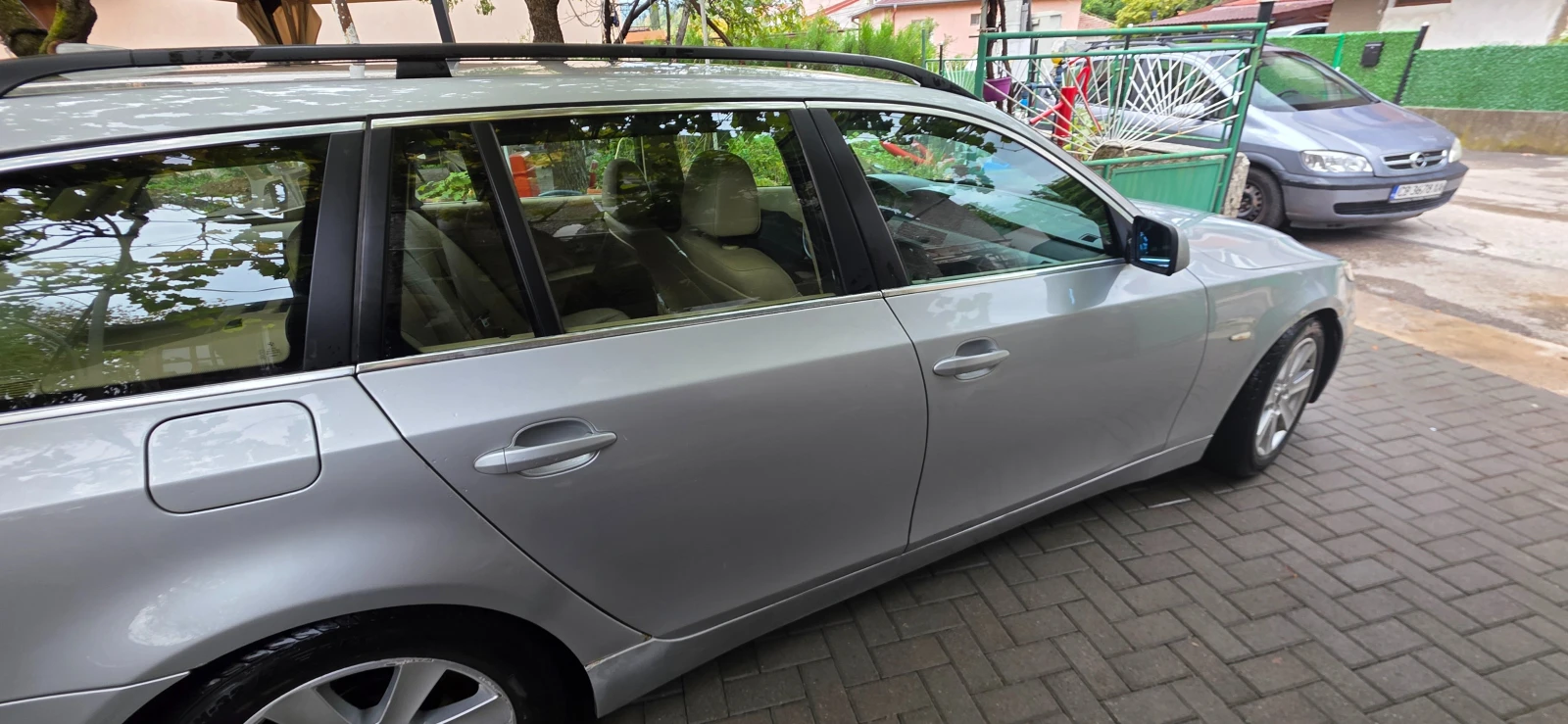 BMW 525 Xi 4X4, снимка 6 - Автомобили и джипове - 56234282