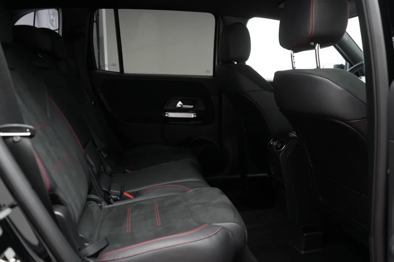 Mercedes-Benz GLB 220 d/8G-DCT/AMG-PACK/NAVI/TEMP/CAM/LANE/139D, снимка 5 - Автомобили и джипове - 51988699