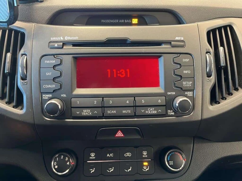 Kia Sportage * LX FWD | SIEGES CHAUFFANT | BLUETOOTH | MAGS | 1, снимка 14 - Автомобили и джипове - 53527356