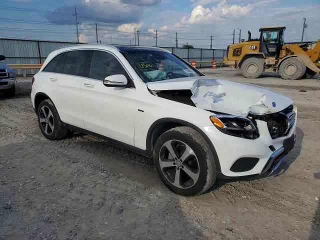 Mercedes-Benz GLC 300, снимка 6 - Автомобили и джипове - 47448170