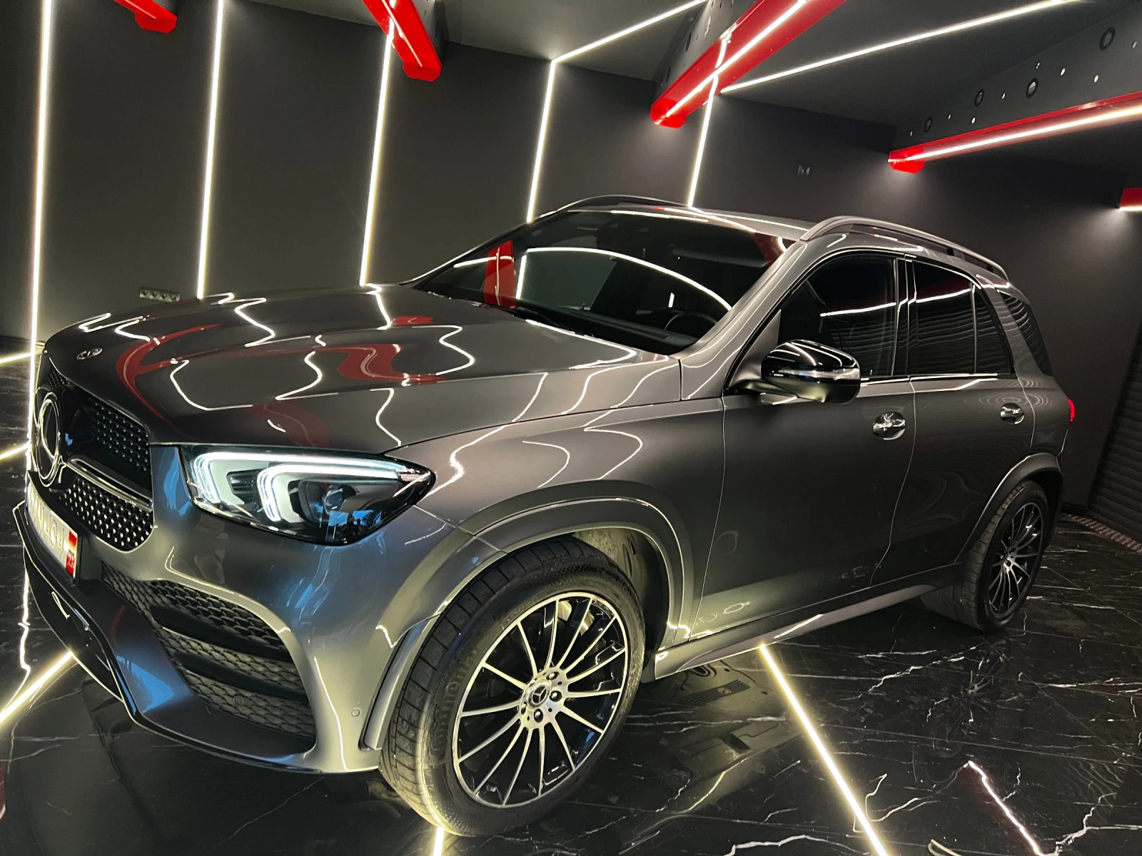 Mercedes-Benz GLE 350 * AMG* 4Matic* Airmatic* ILS LED* 1-ви собст. Герм - изображение 4