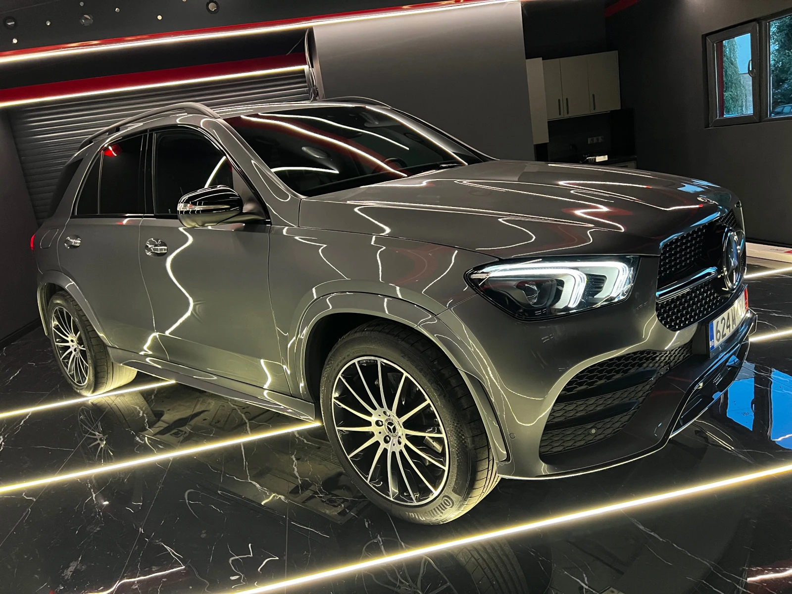 Mercedes-Benz GLE 350 * AMG* 4Matic* Airmatic* ILS LED* 1-ви собст. Герм - изображение 5