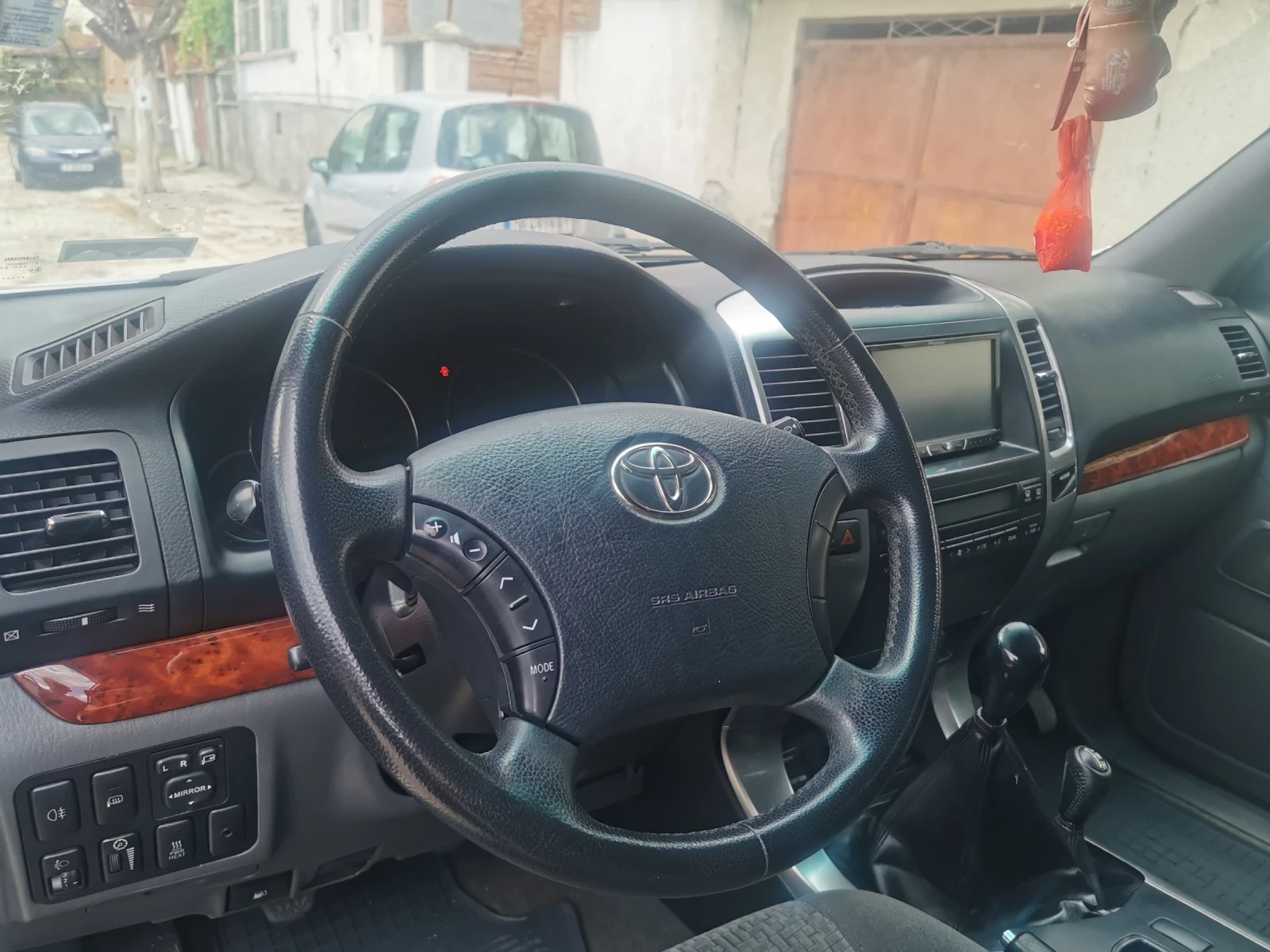 Toyota Land cruiser  - изображение 8