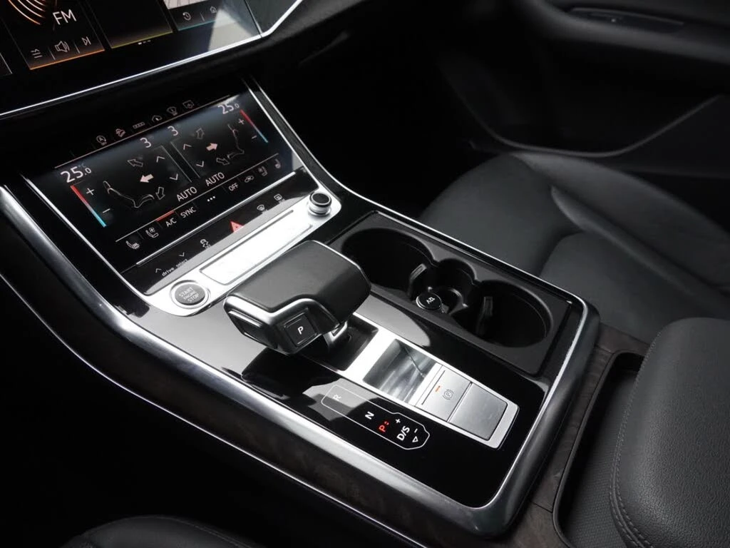 Audi Q7 Technik* S-Line* Distronic* Matrix* * 6+ 1 | Mobile.bg   11