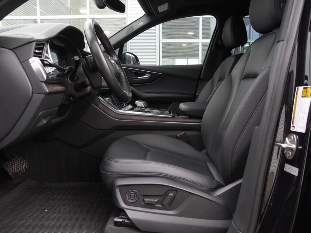 Audi Q7 Technik* S-Line* Distronic* Matrix* * 6+ 1 | Mobile.bg   6