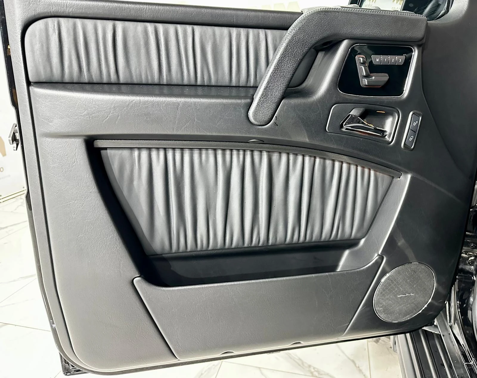 Mercedes-Benz G 63 AMG Designo* ����������* Harman* Camera* Ambient | Mobile.bg � ����������� 13