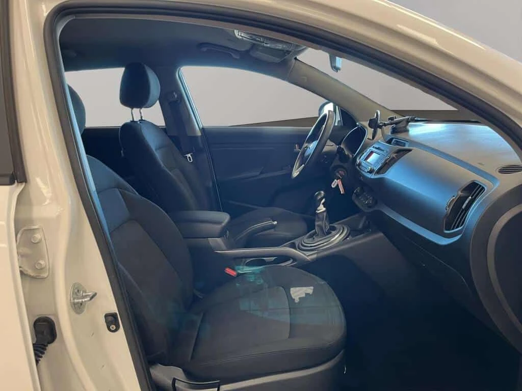 Kia Sportage * LX FWD | SIEGES CHAUFFANT | BLUETOOTH | MAGS | 1 | Mobile.bg � ����������� 15