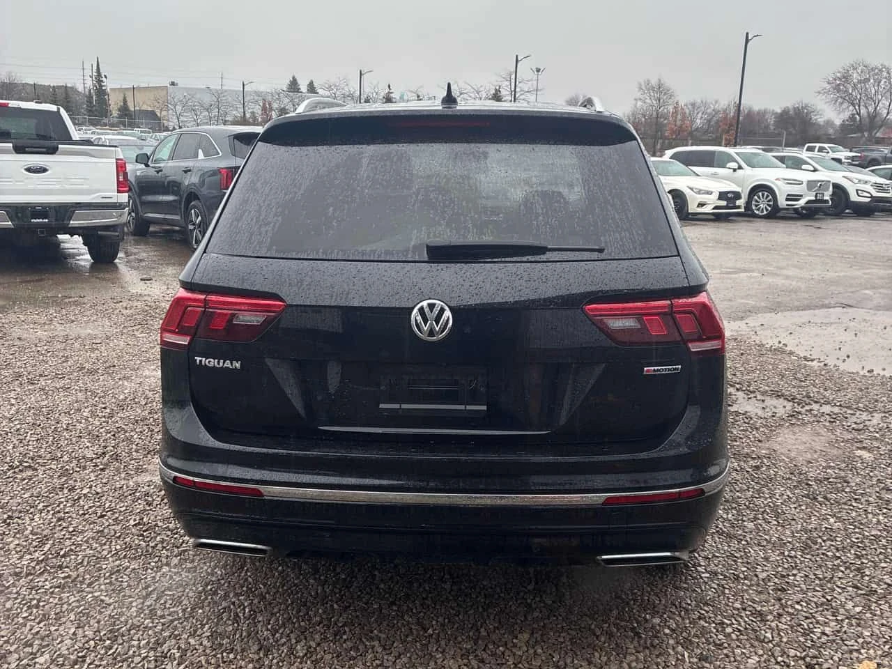 VW Tiguan * Highline * CARFAX * 3 КЛЮЧА * 2 ЧИФТА ГУМИ* ПАНО, снимка 4 - Автомобили и джипове - 53804121