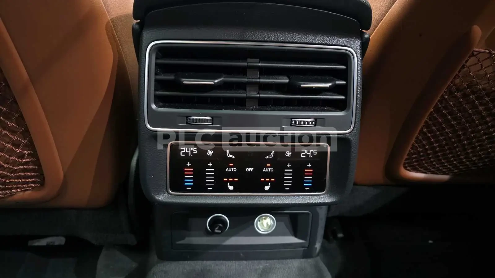 Audi Q7 2020* MATRIX* HEAD-UP* DISTRONIK* ОБДУХ* КРАЙНА ЦЕ, снимка 13 - Автомобили и джипове - 54057775