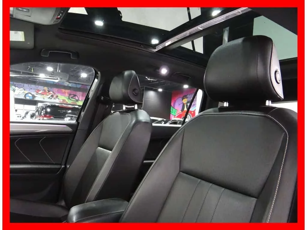 VW Tiguan * SE R LINE BLACK EDITION * CARPLAY/BACKUP CAM/LEA, снимка 13 - Автомобили и джипове - 54058067