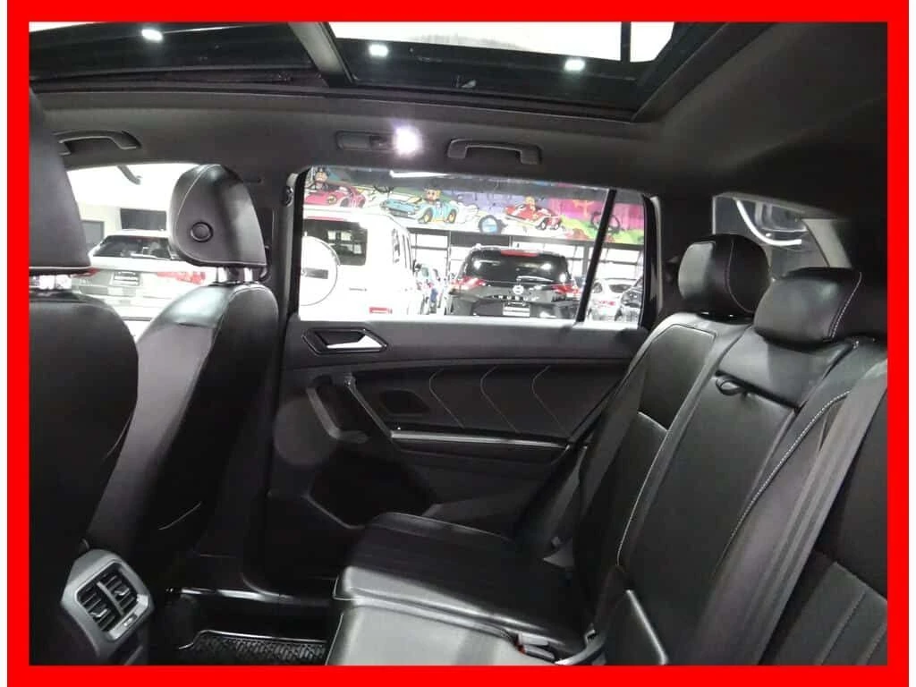 VW Tiguan * SE R LINE BLACK EDITION * CARPLAY/BACKUP CAM/LEA, снимка 14 - Автомобили и джипове - 54058067