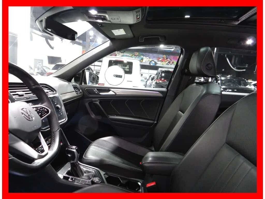 VW Tiguan * SE R LINE BLACK EDITION * CARPLAY/BACKUP CAM/LEA, снимка 12 - Автомобили и джипове - 54058067