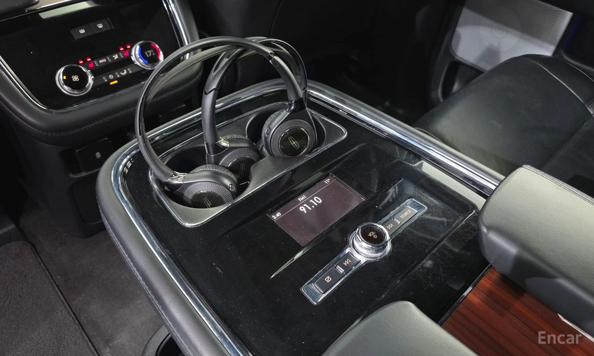 Lincoln Navigator * 3.5* КОЖА* ПОДГРЕВ* ОБДУХВАНЕ* ПАНОРАМА* FULL* , снимка 17 - Автомобили и джипове - 54083596