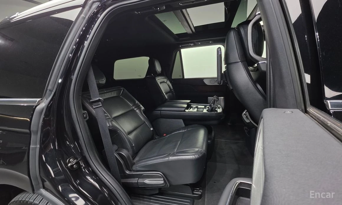 Lincoln Navigator * 3.5* КОЖА* ПОДГРЕВ* ОБДУХВАНЕ* ПАНОРАМА* FULL* , снимка 16 - Автомобили и джипове - 54083596