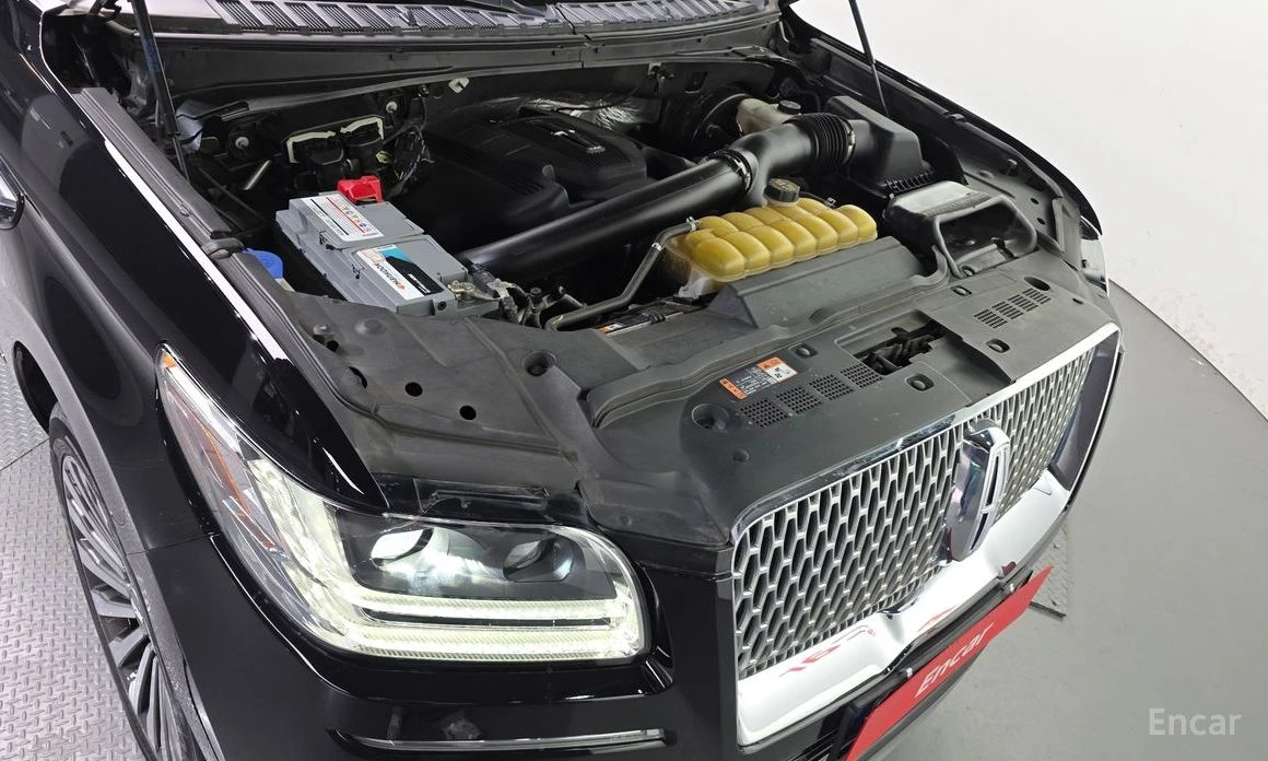 Lincoln Navigator * 3.5* КОЖА* ПОДГРЕВ* ОБДУХВАНЕ* ПАНОРАМА* FULL* , снимка 6 - Автомобили и джипове - 54083596