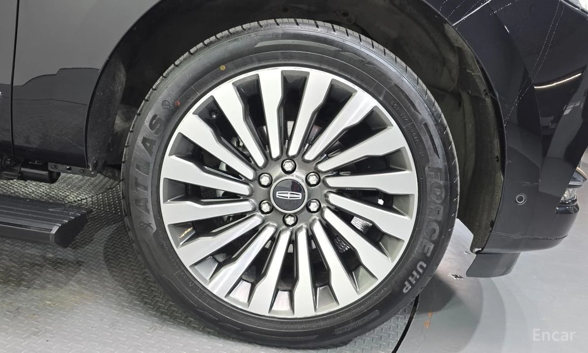 Lincoln Navigator * 3.5* КОЖА* ПОДГРЕВ* ОБДУХВАНЕ* ПАНОРАМА* FULL* , снимка 5 - Автомобили и джипове - 54083596