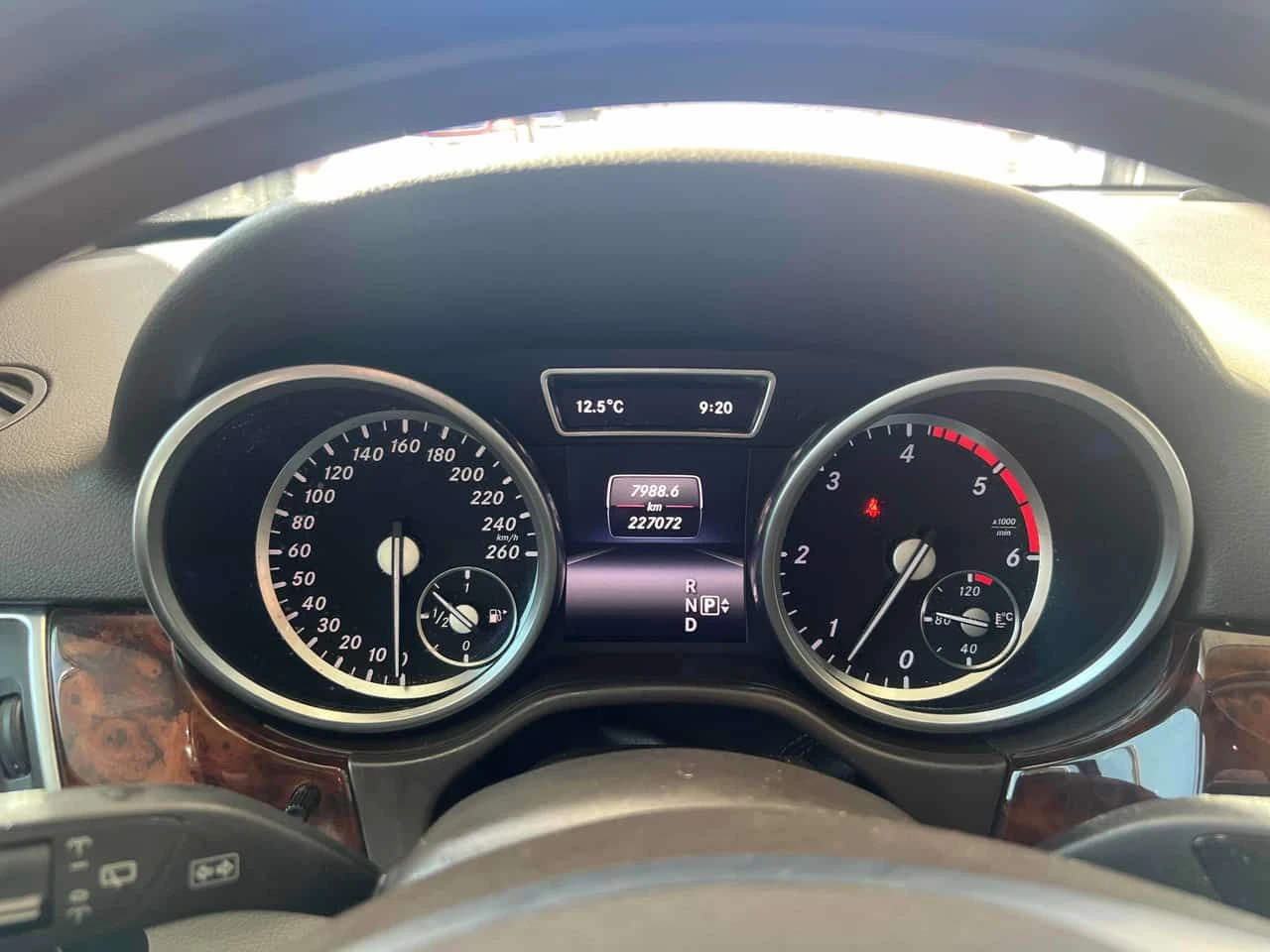 Mercedes-Benz ML 350 BlueTEC/ПОДГРЕВИ/360 КАМЕРИ/ПАНОРАМА/ОТ MERCEDES, снимка 8 - Автомобили и джипове - 54557098