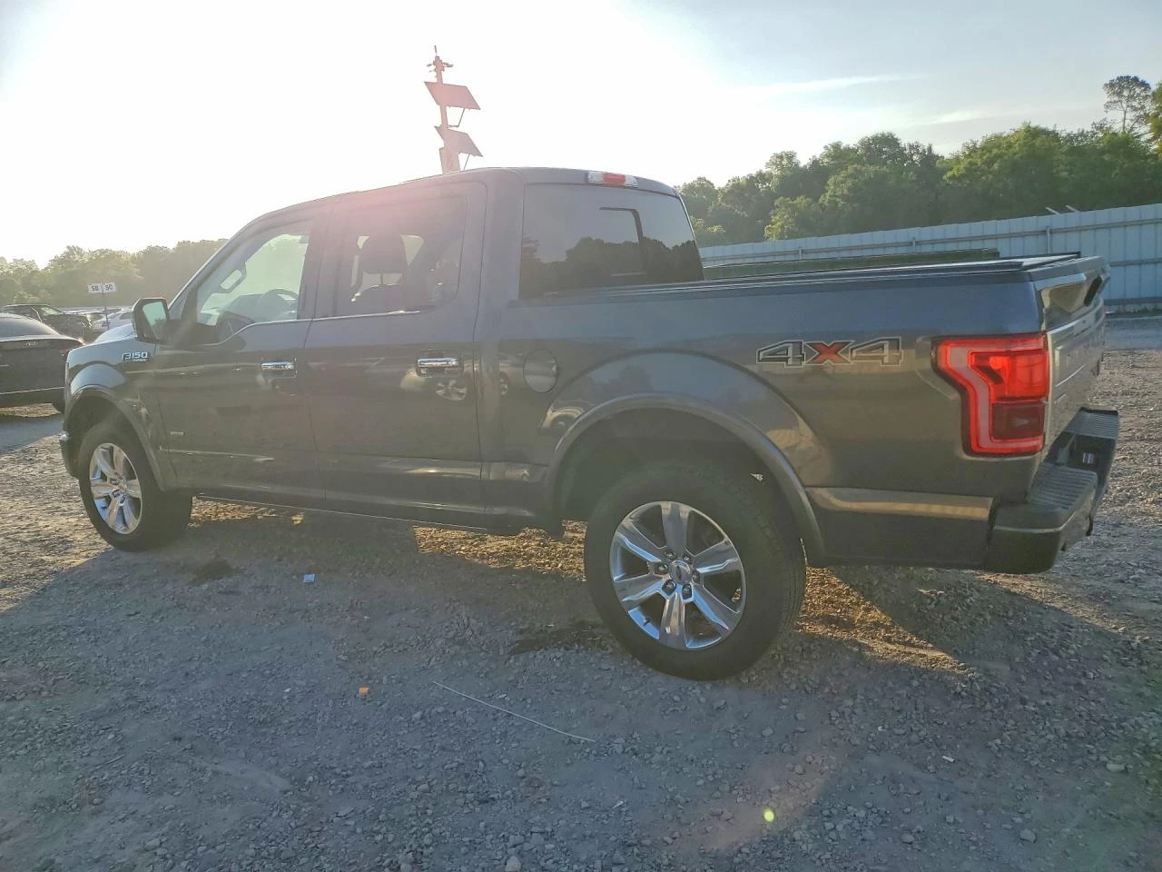 Ford F150 SUPERCREW PLATINUM, снимка 4 - Автомобили и джипове - 54601630
