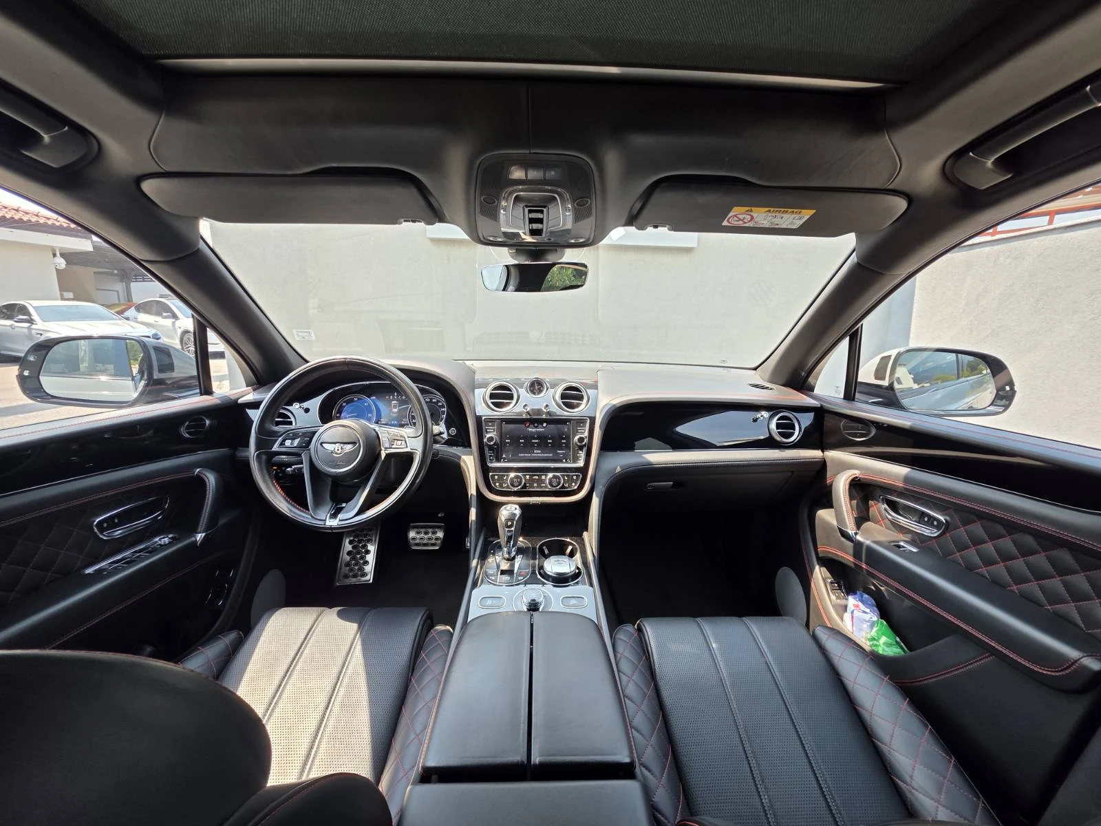 Bentley Bentayga 4.0L V8, снимка 11 - Автомобили и джипове - 55706542