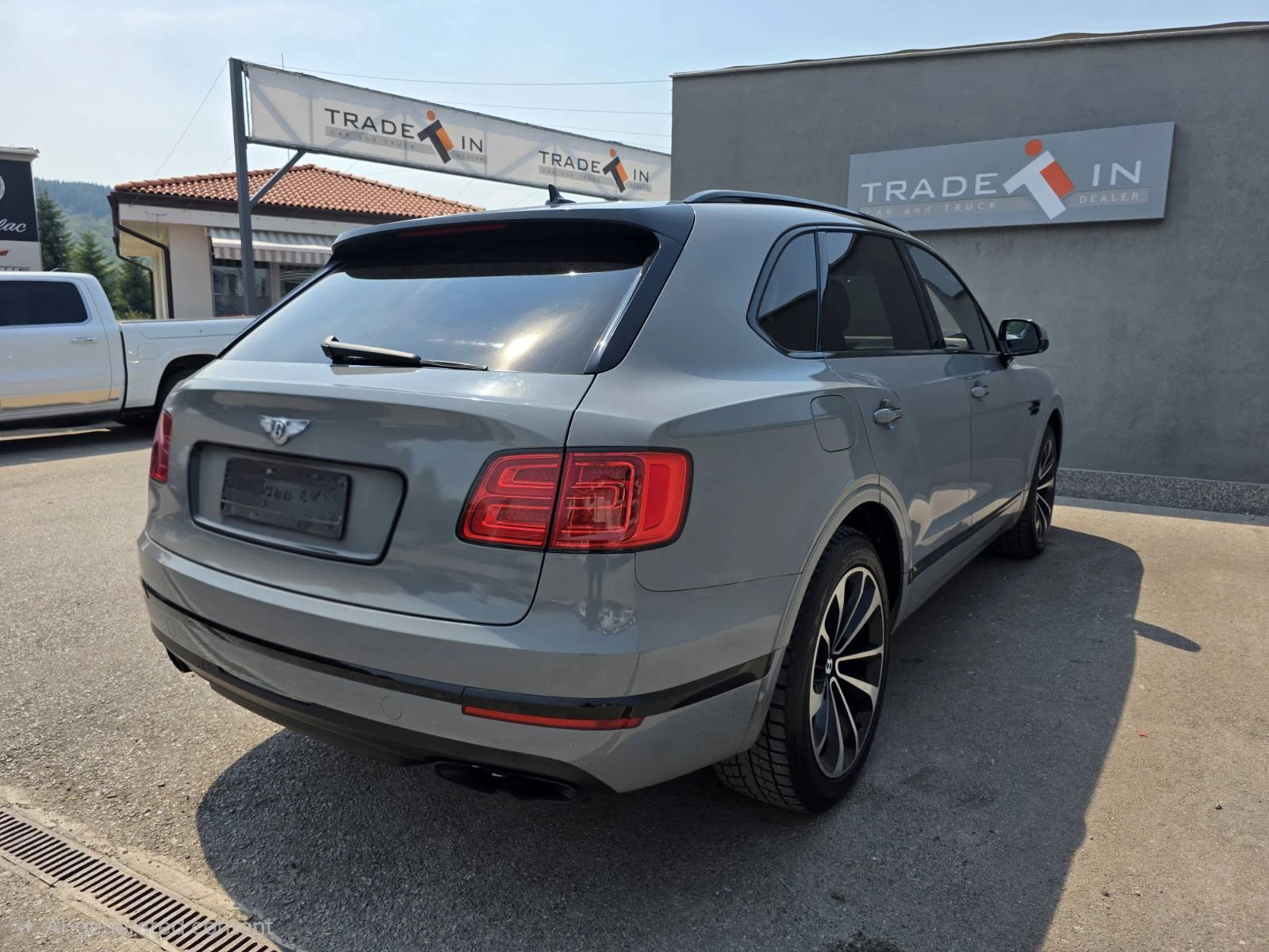 Bentley Bentayga 4.0L V8, снимка 4 - Автомобили и джипове - 55706542