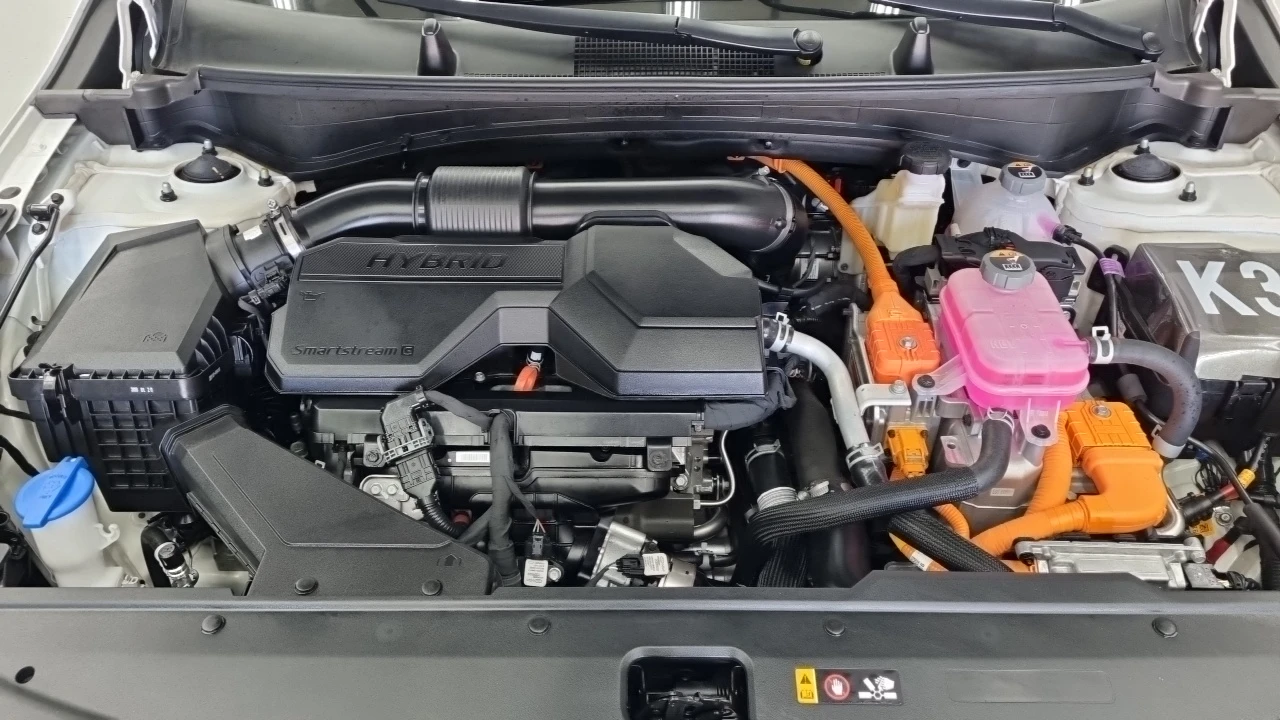 Kia Sportage HEV 1.6 2WD| 226к.с., снимка 6 - Автомобили и джипове - 56160207