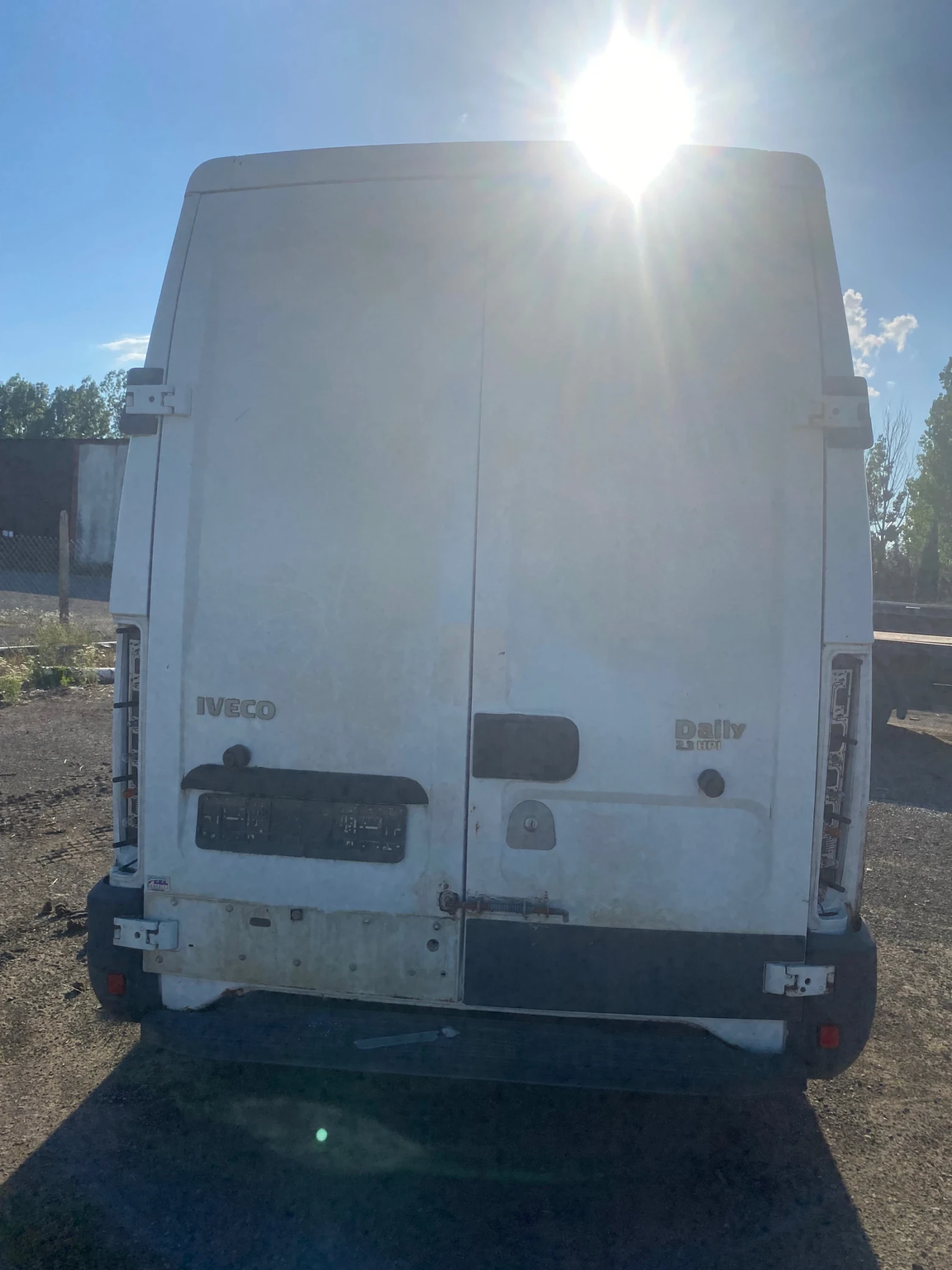 Iveco Daily, снимка 4 - Бусове и автобуси - 54691220