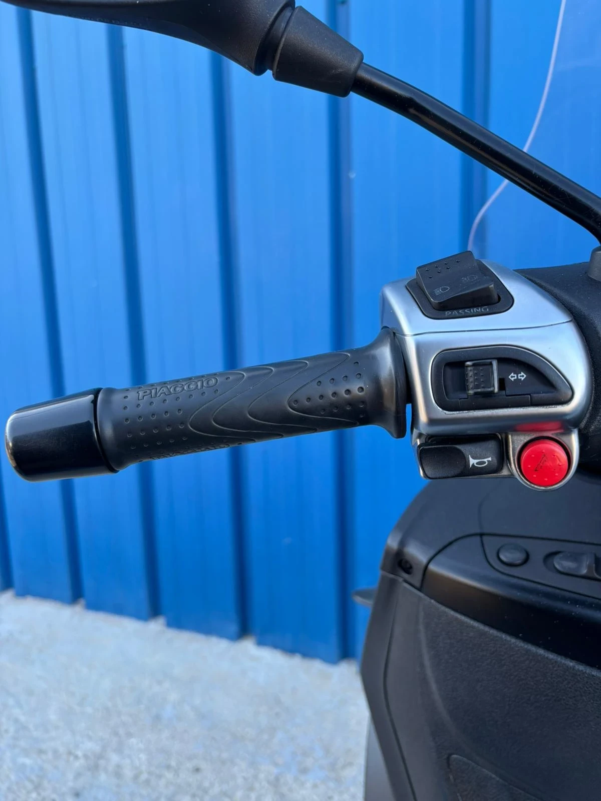 Piaggio Mp3 300i LT Sport ABS TC - изображение 7