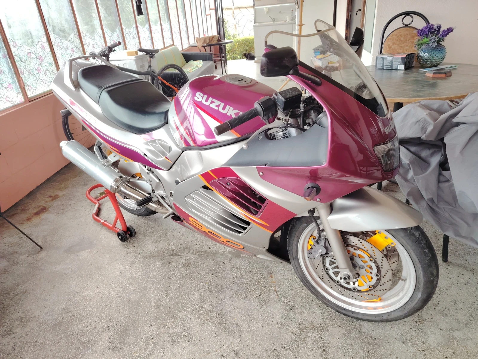 Suzuki Rf RF900R, снимка 2 - Мотоциклети и мототехника - 54115930