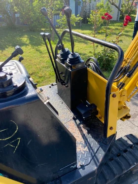 Багер Yanmar В12, снимка 3