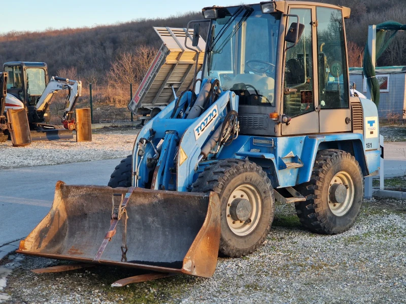 Челен товарач Manitou Въртящ товарач AHLMANN AS50/4.5т./Швейцария, снимка 4 - Индустриална техника - 46962332