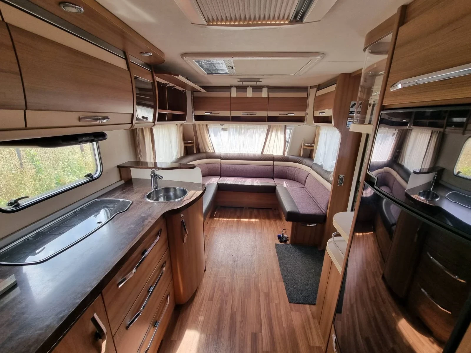 Каравана Knaus Knaus S?dwind Exclusive , снимка 7 - Каравани и кемпери - 53833271