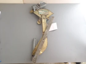 Ел машинка стъкло стъклоповдигач предна дясна Фолксваген Пасат 1.8Б 